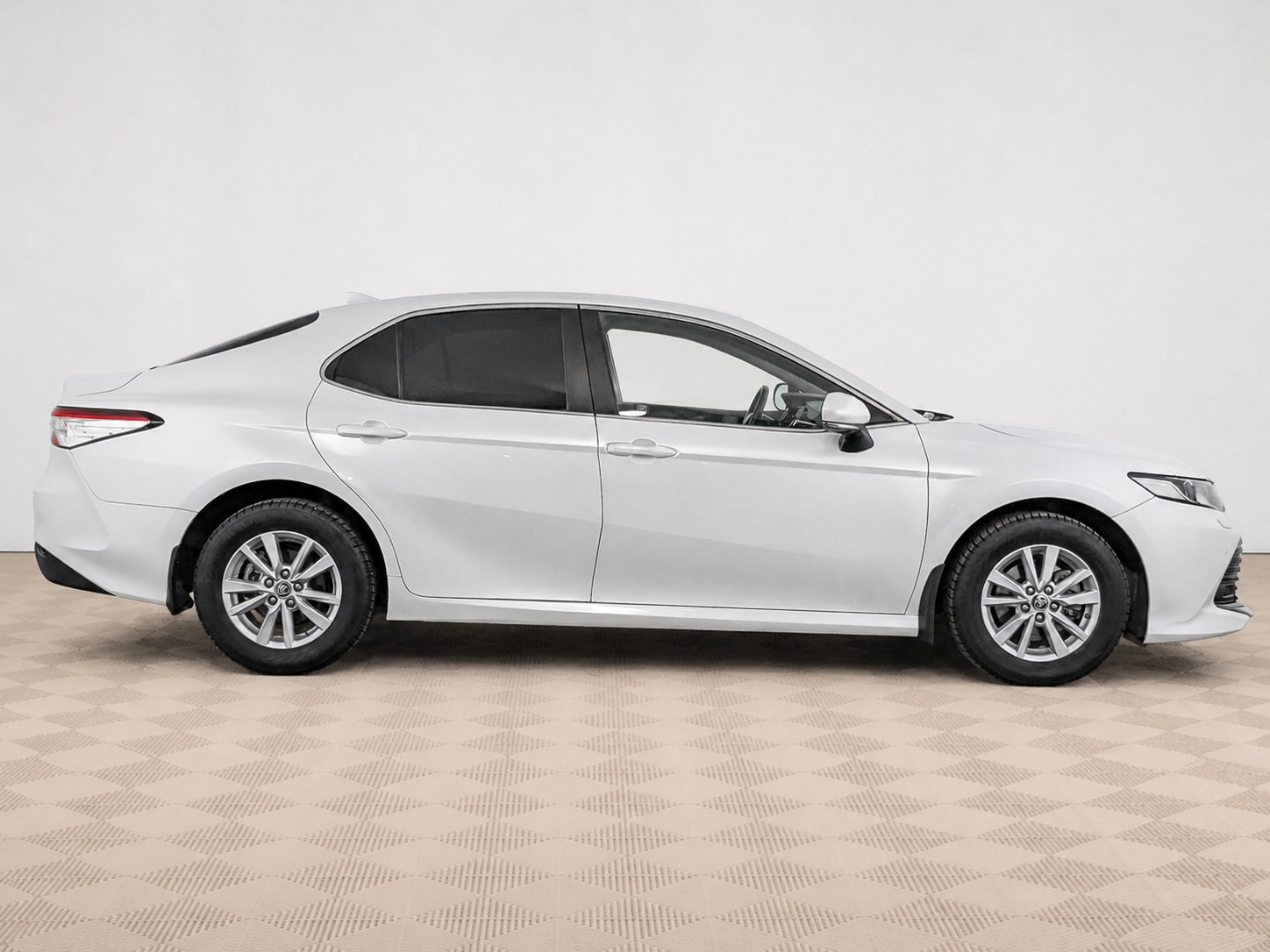 Toyota - Toyota Camry, 2021