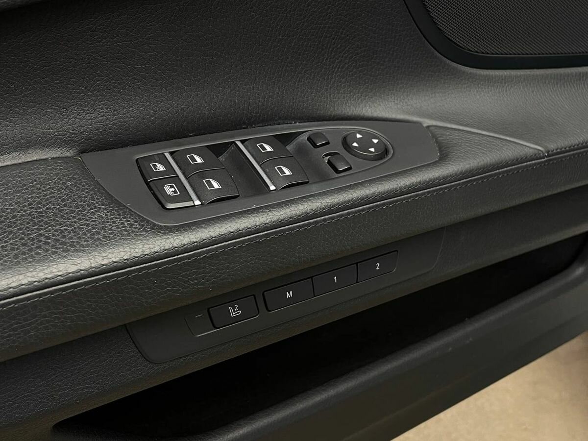 BMW - BMW 7 серии Long 740Li xDrive V (F01/F02/F04) Рестайлинг, 2012