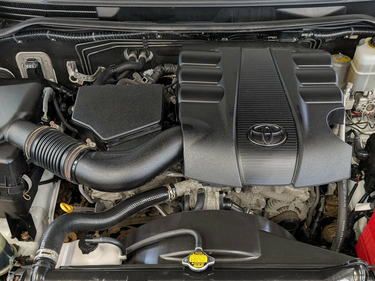 Toyota - Toyota Land Cruiser 200 Series Рестайлинг 1, 2012