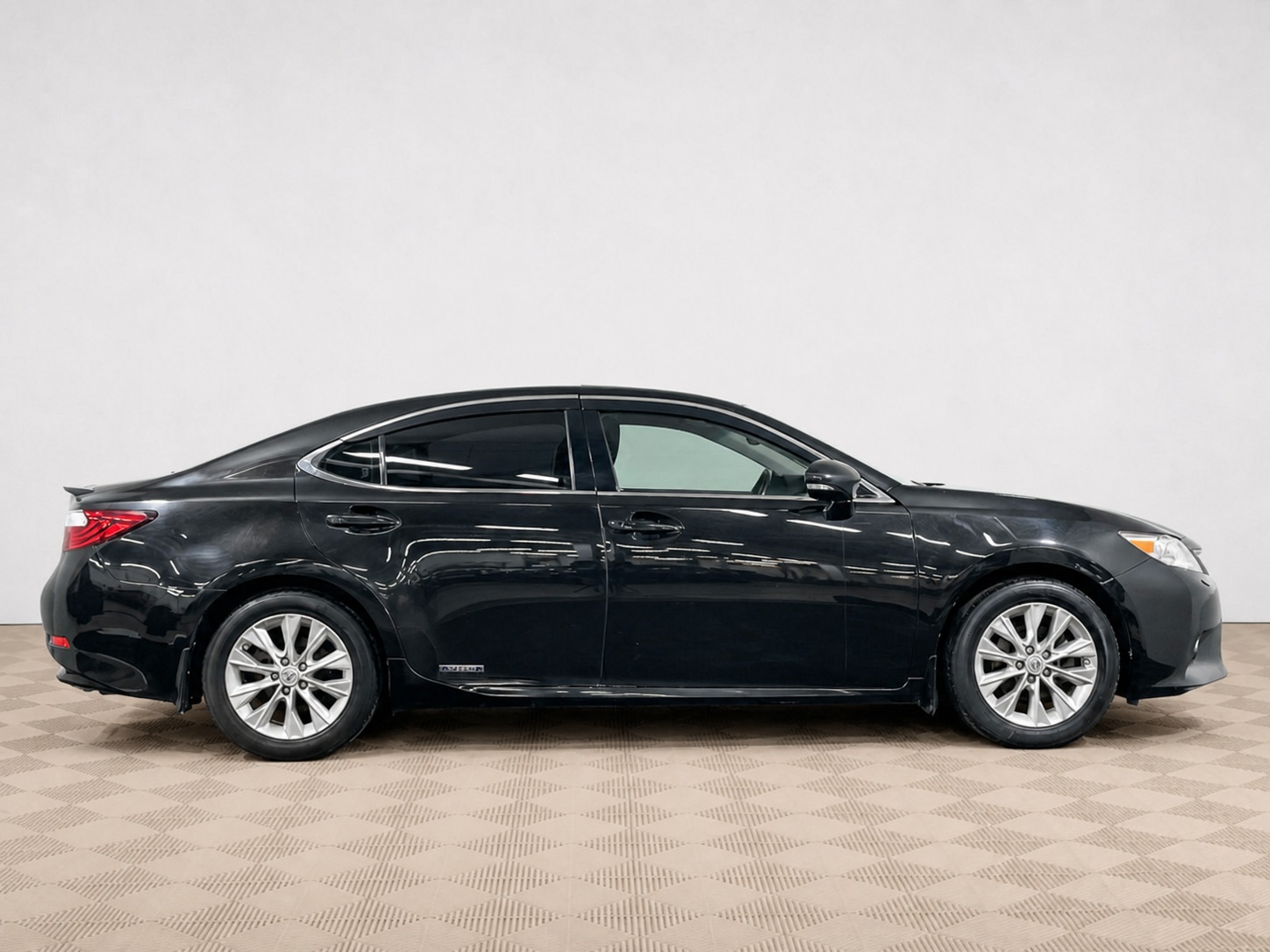 Lexus - Lexus ES 300h VI, 2013
