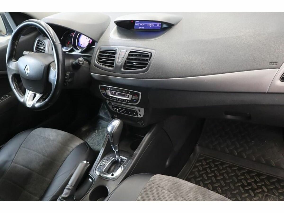 Renault - Renault Megane III Рестайлинг, 2013