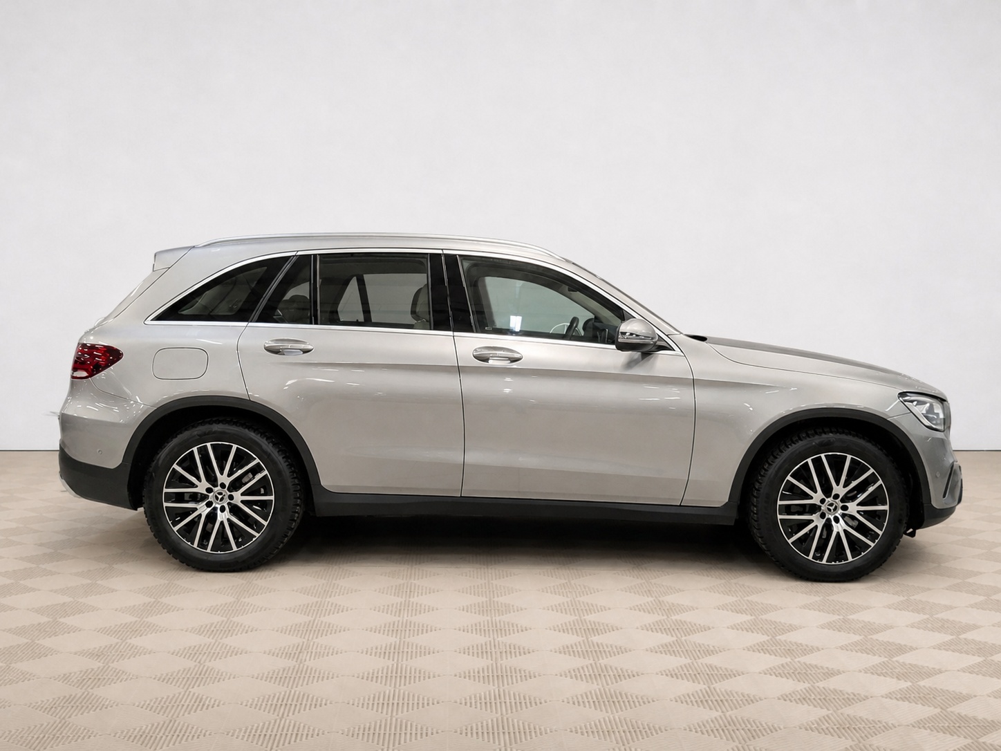 Mercedes-Benz - Mercedes-Benz GLC, 2021