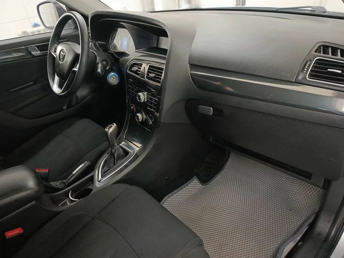 Brilliance - Brilliance V5 I, 2014