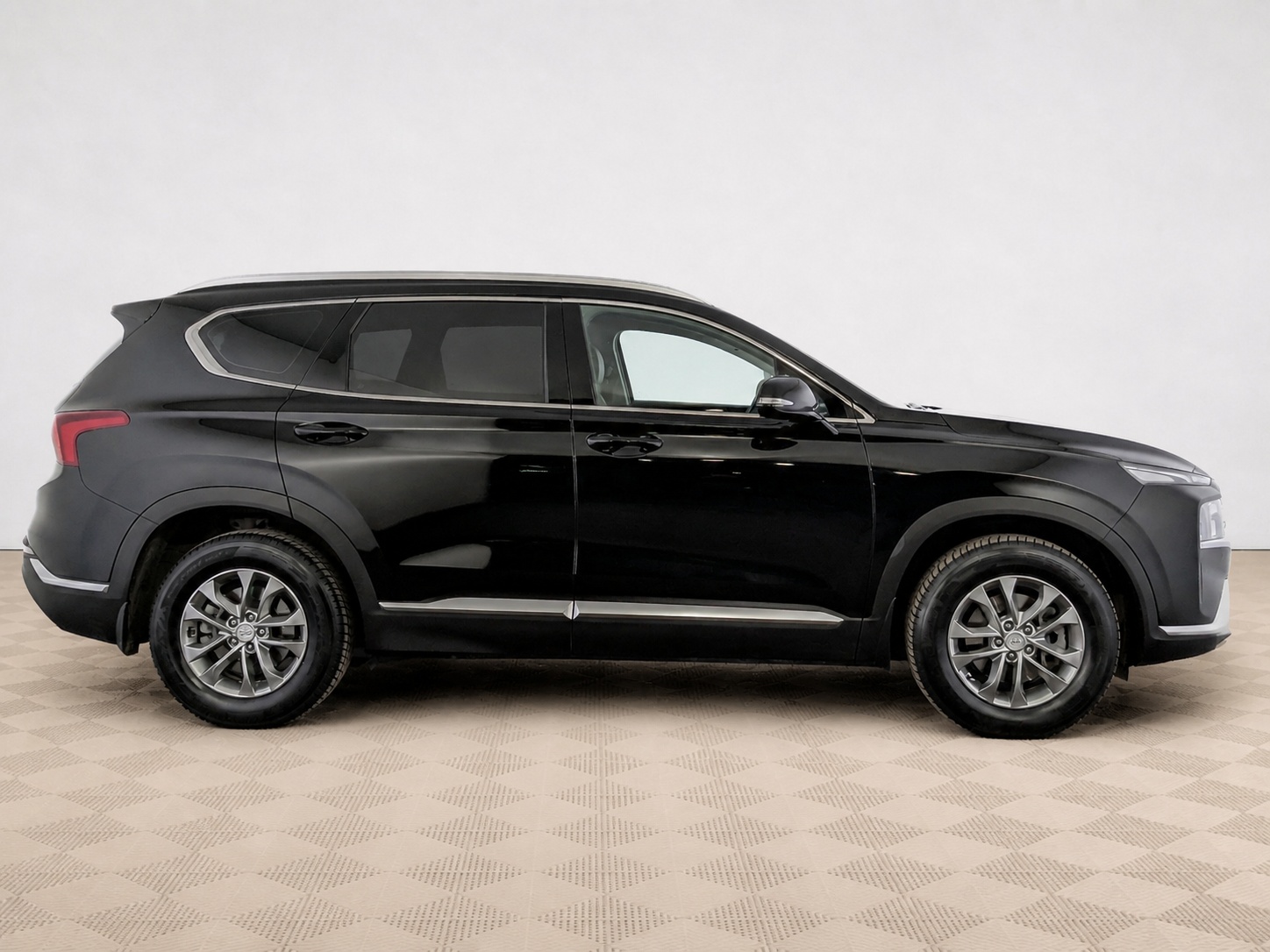 Hyundai - Hyundai Santa Fe, 2022
