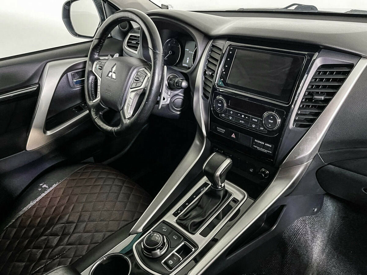 Mitsubishi - Mitsubishi Pajero Sport III, 2017