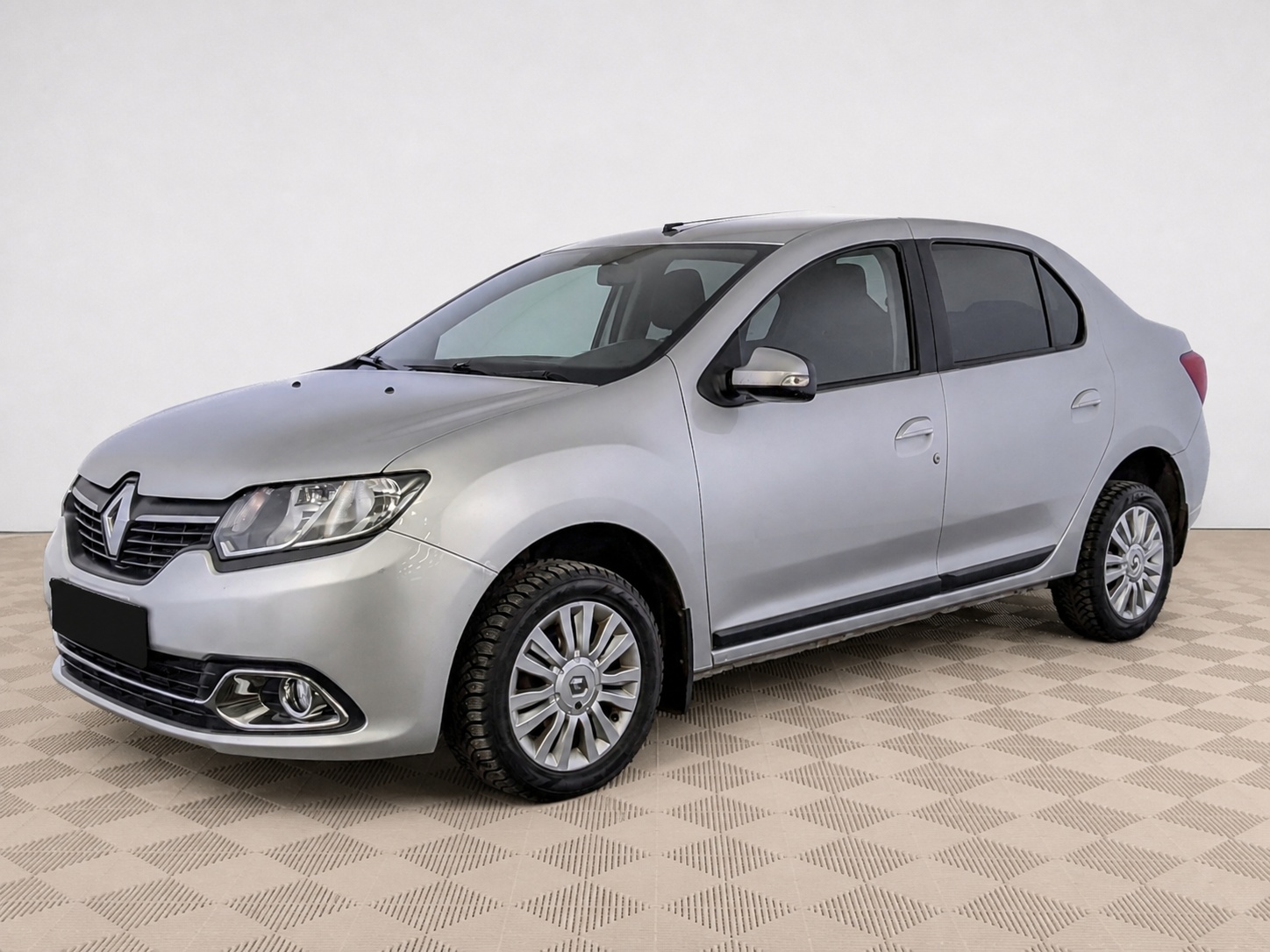 Renault - Renault Logan, 2018