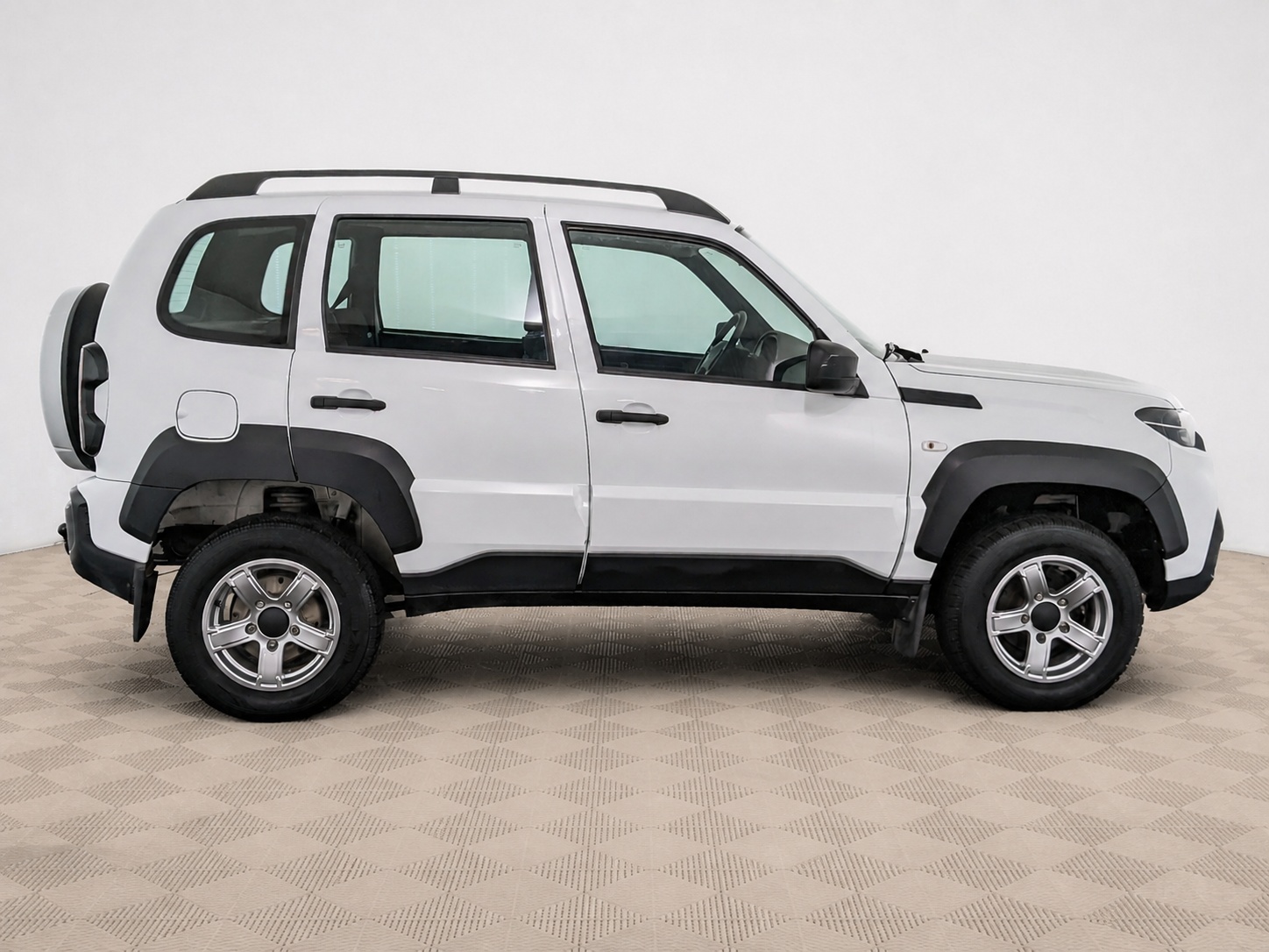 LADA (ВАЗ) - Lada Niva Travel, 2022