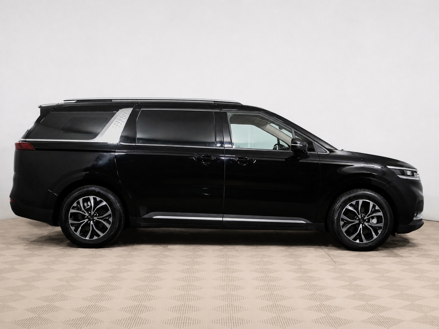 Kia - Kia Carnival IV, 2021