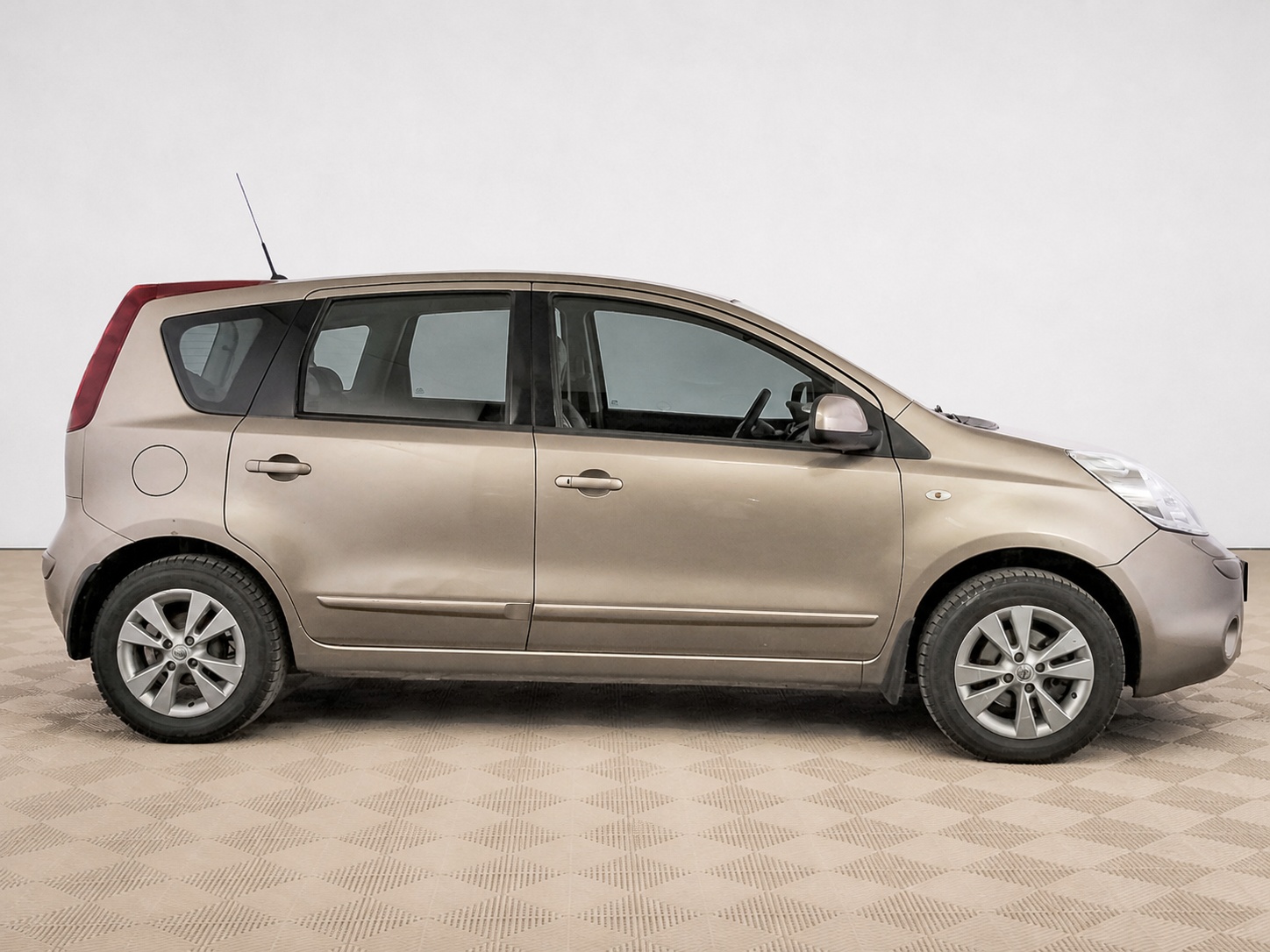 Nissan - Nissan Note, 2013