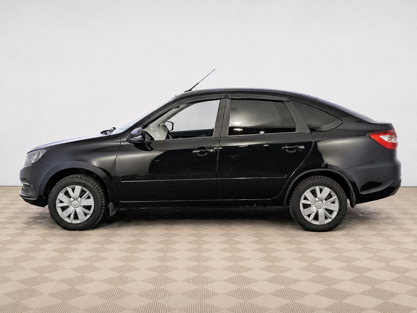 LADA (ВАЗ) - Lada Granta, 2023