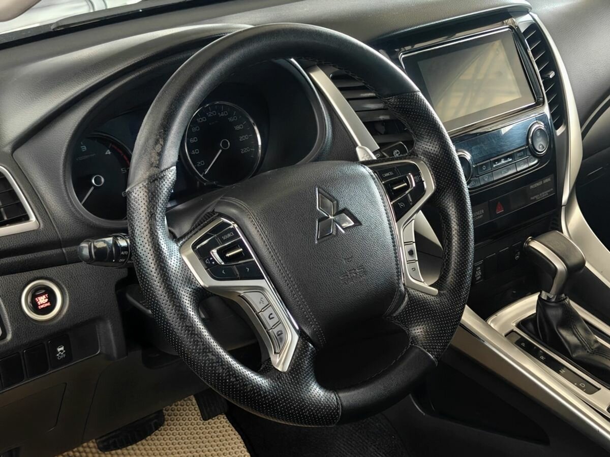 Mitsubishi - Mitsubishi Pajero Sport III, 2017