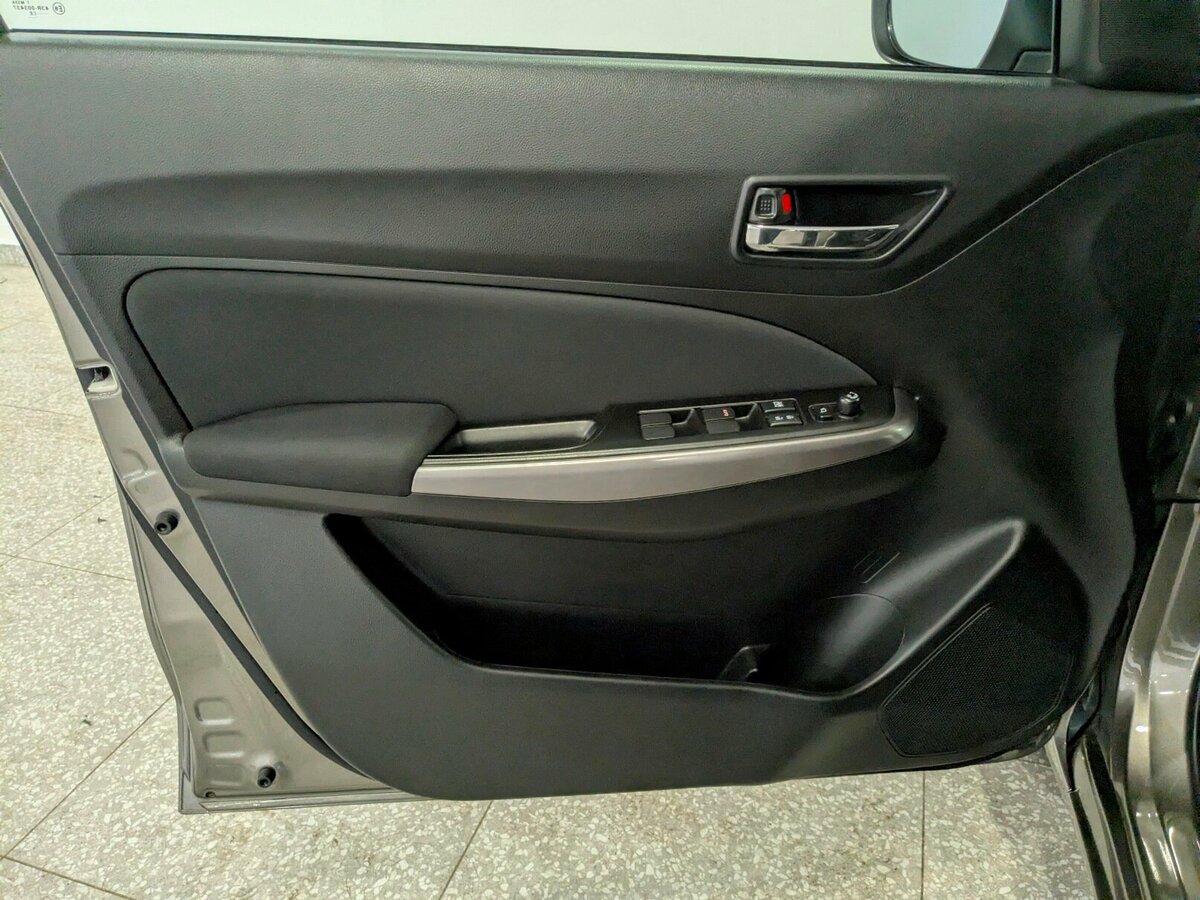 Suzuki - Suzuki Swift V, 2024
