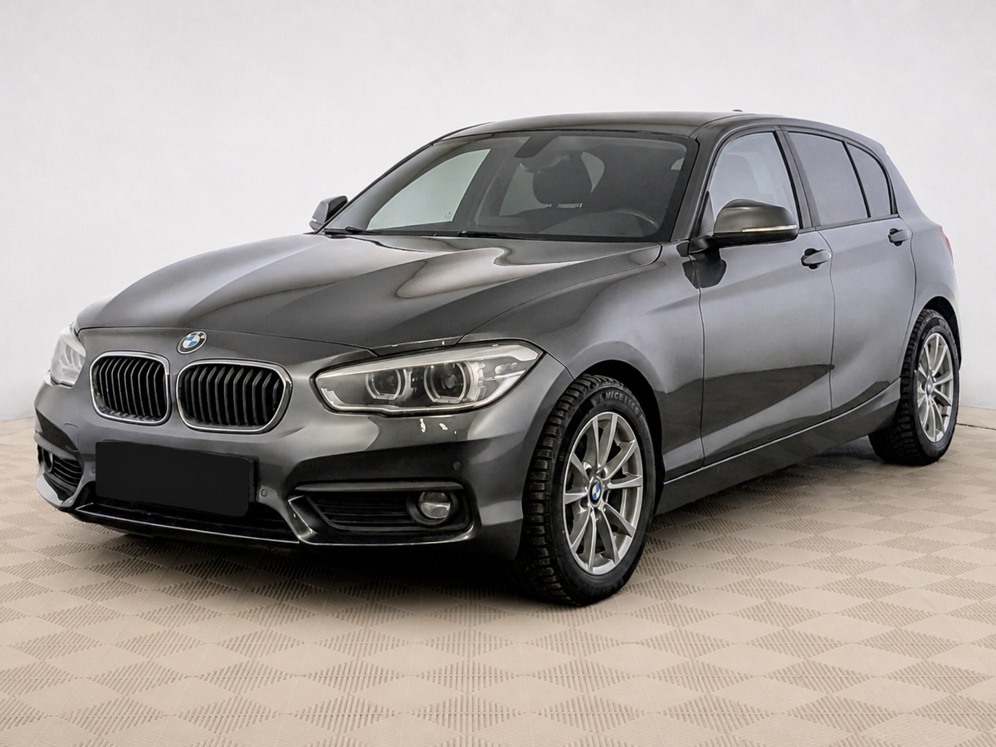 BMW - BMW 1 серии 118i II (F20/F21) Рестайлинг 2, 2018