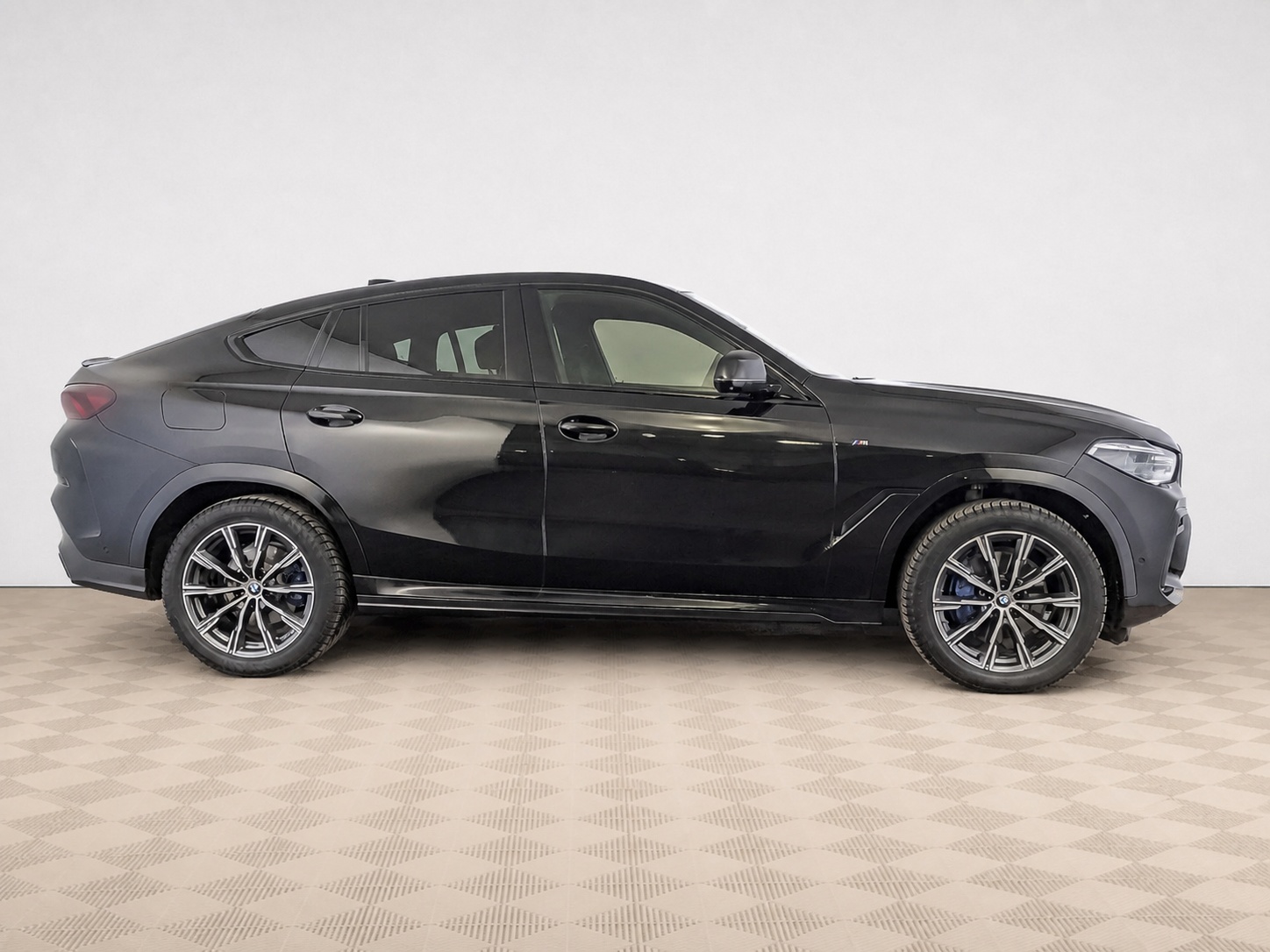 BMW - BMW X6 40i III (G06), 2022