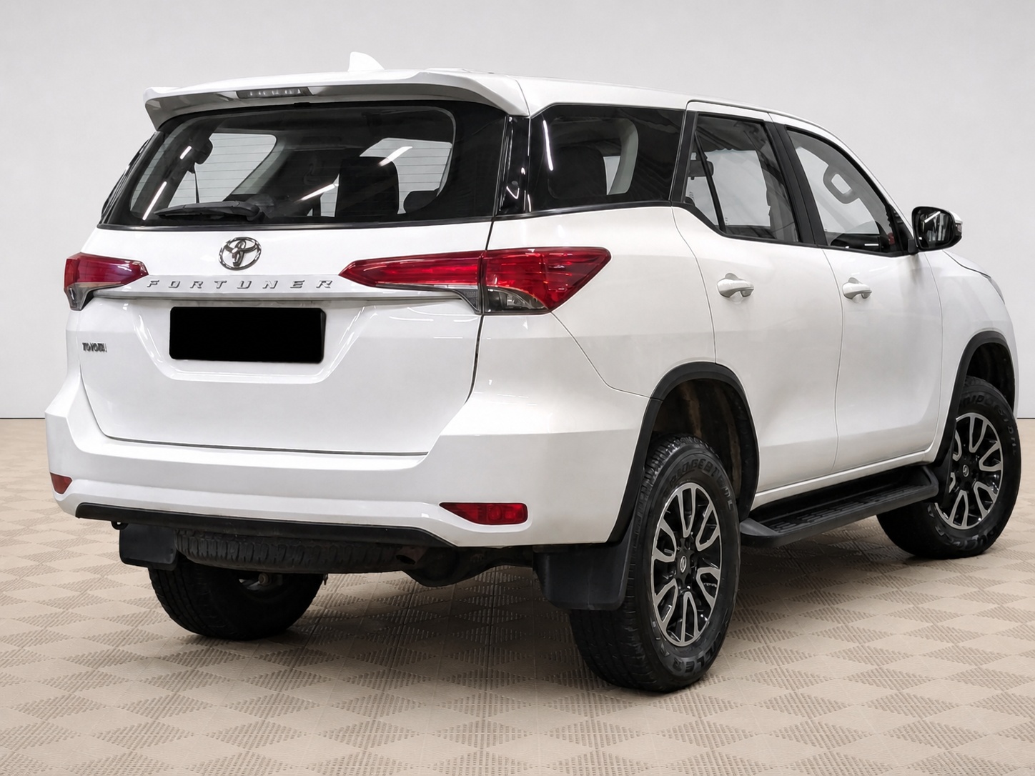 Toyota - Toyota Fortuner, 2020