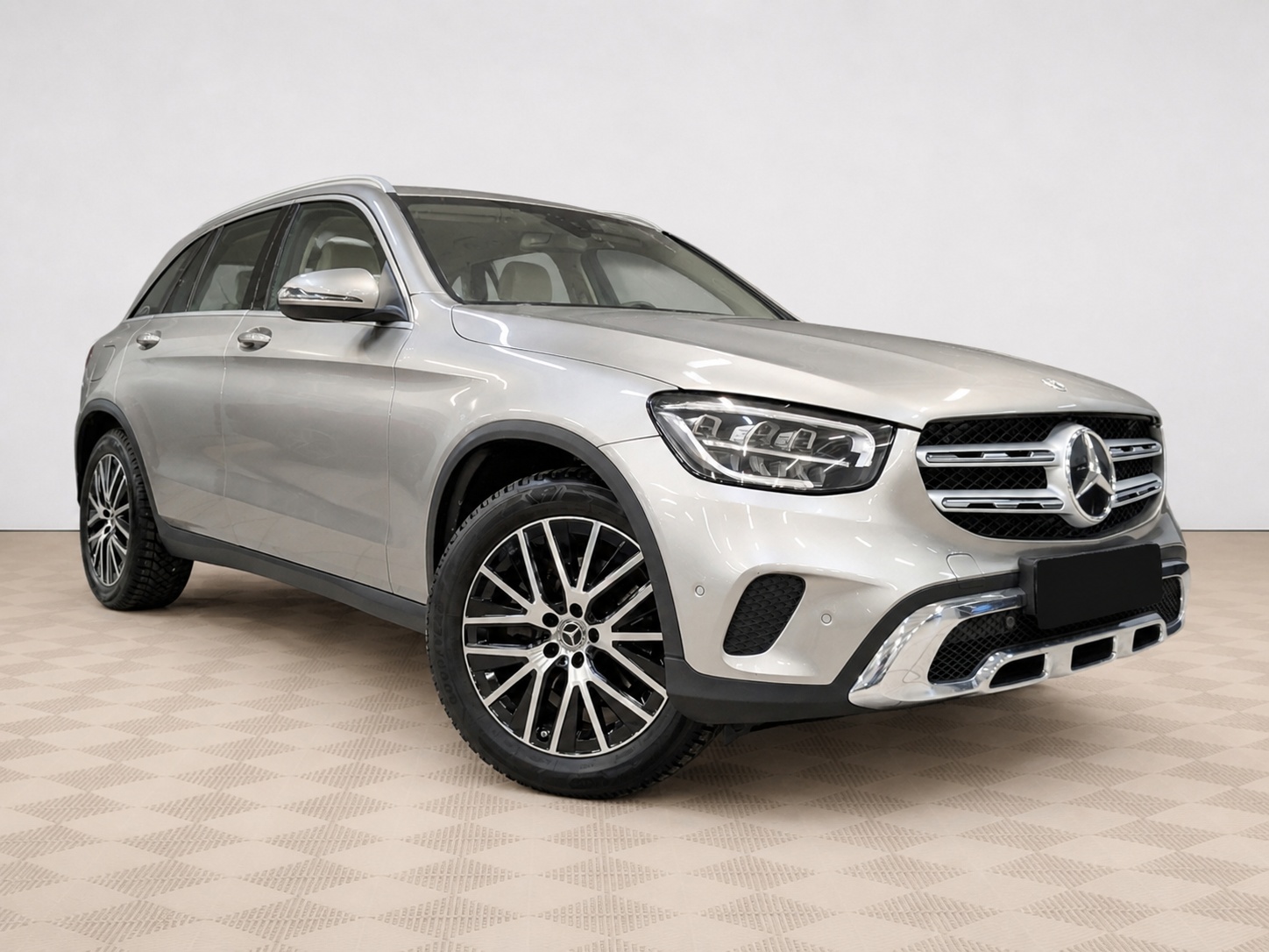 Mercedes-Benz - Mercedes-Benz GLC, 2021