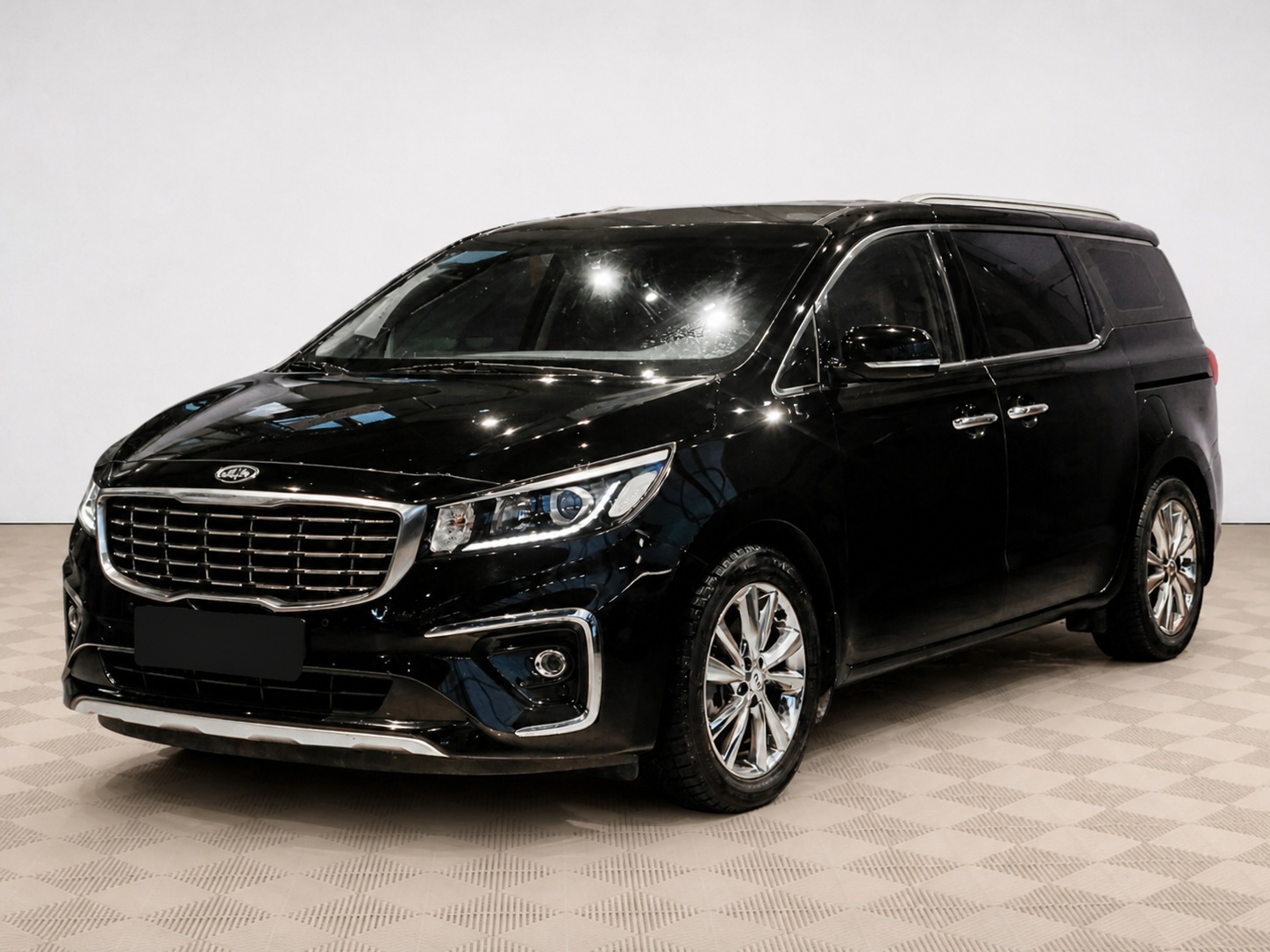 Kia - Kia Carnival III, 2019