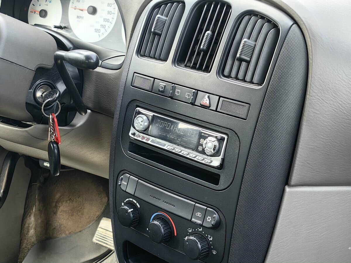 Dodge - Dodge Caravan 3-speed IV, 2001