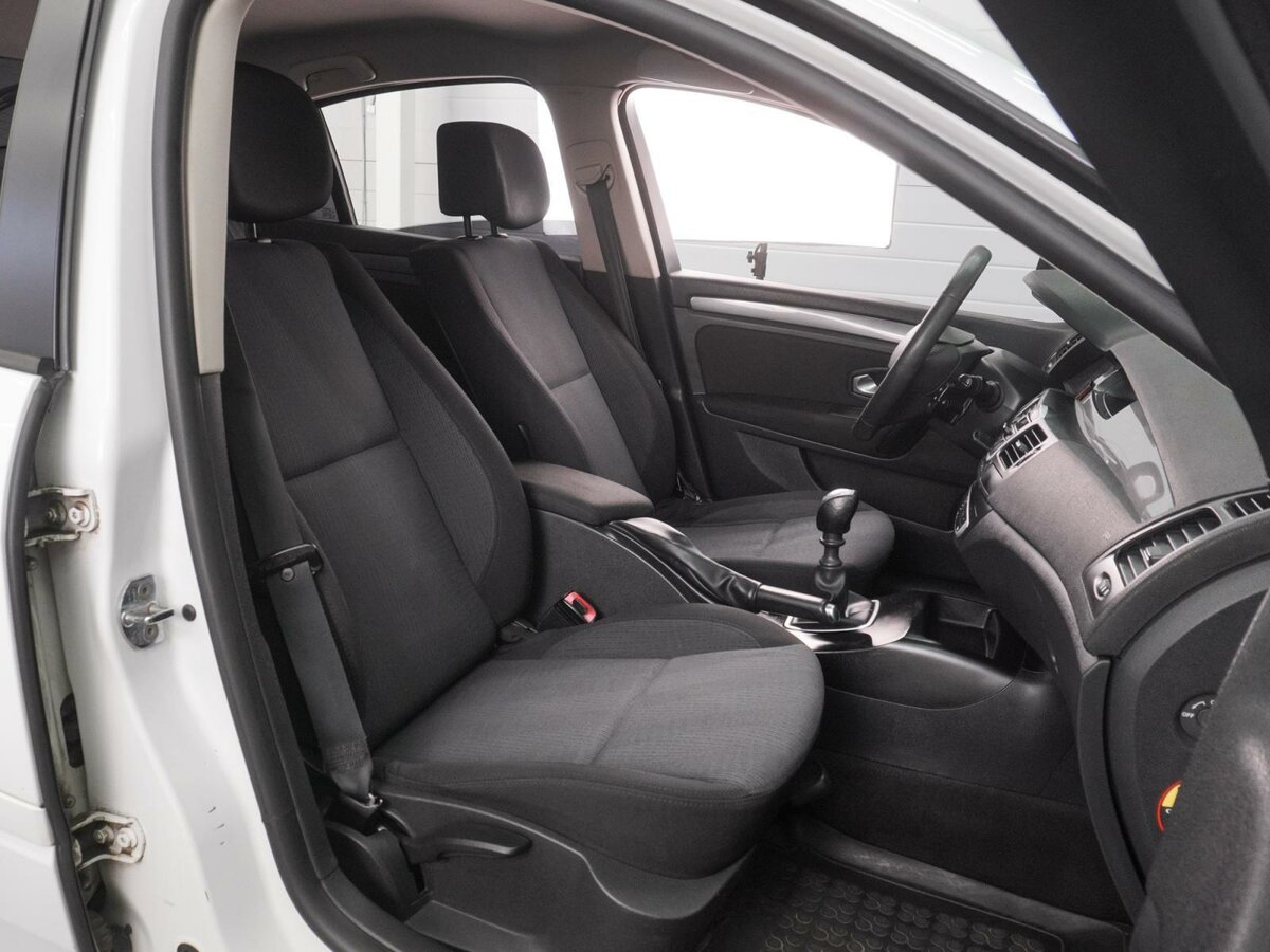 Renault - Renault Laguna III, 2009