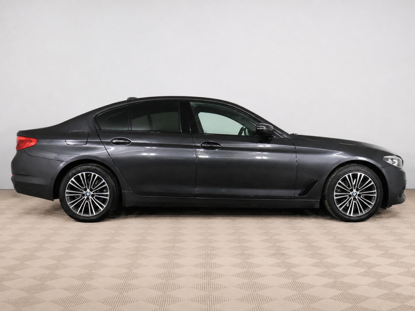 BMW - BMW 5 серии 520d VII (G30/G31/G38), 2019