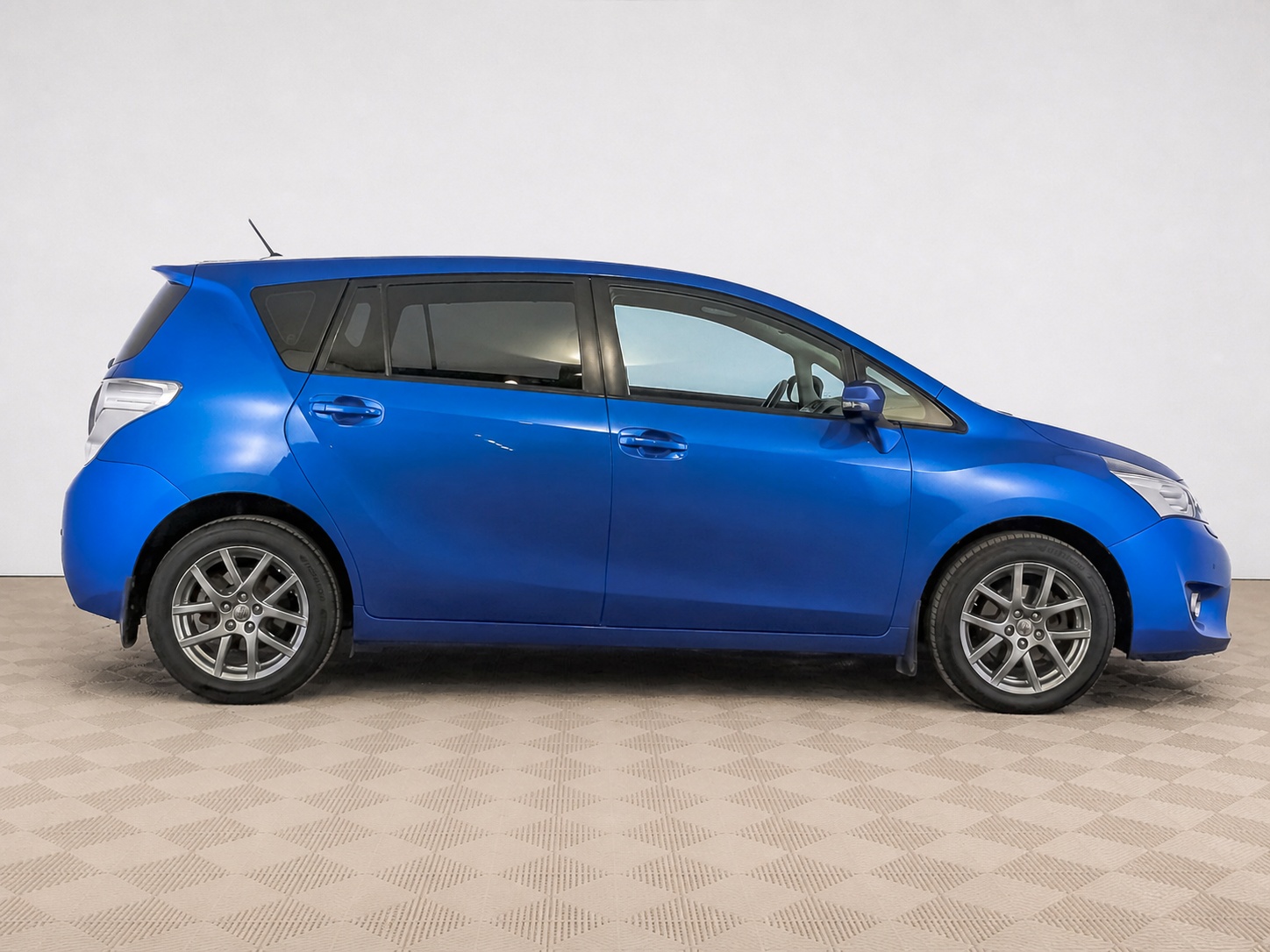 Toyota - Toyota Verso, 2014