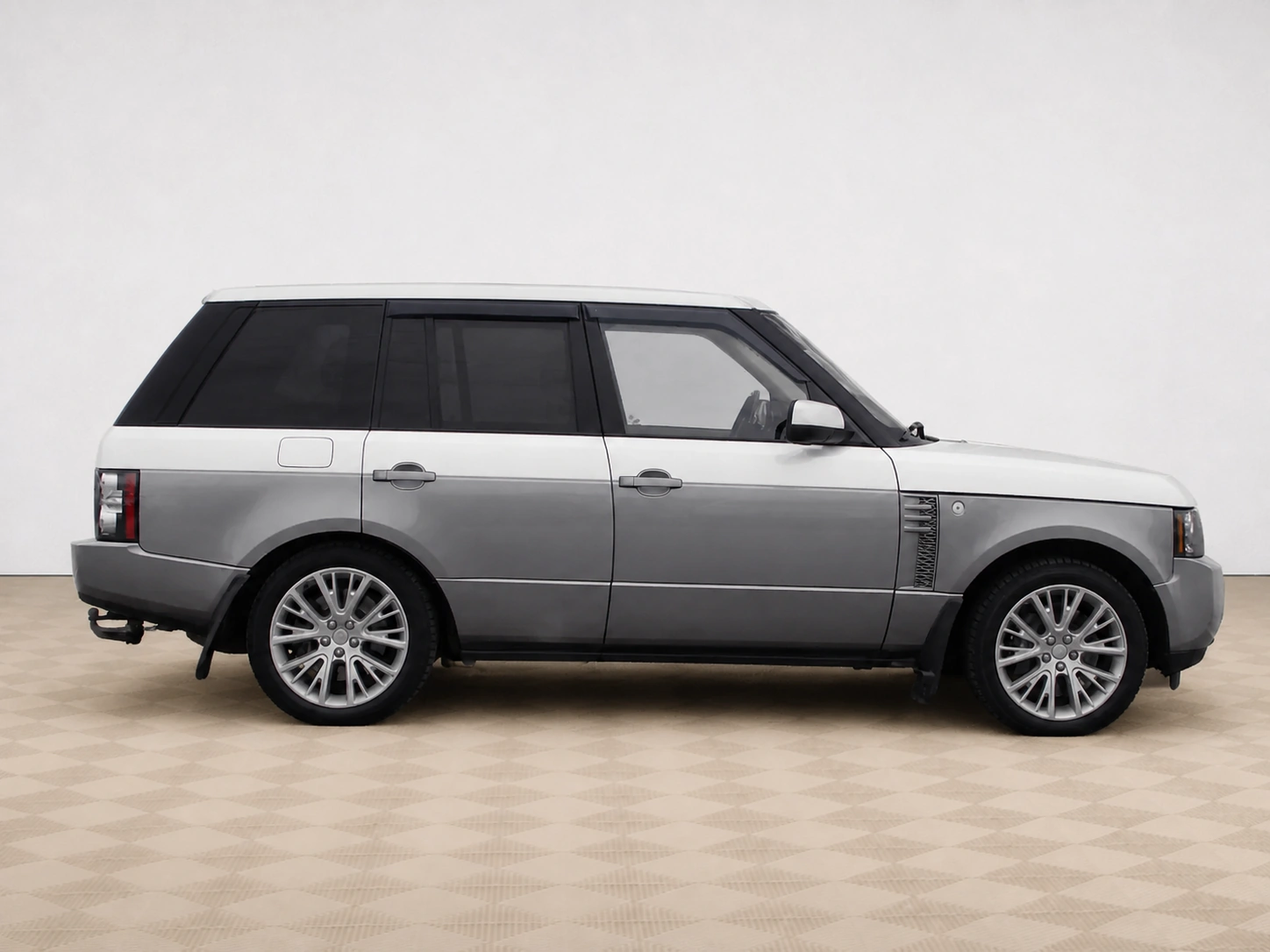 Land Rover - Land Rover Range Rover III Рестайлинг 2, 2011 г.