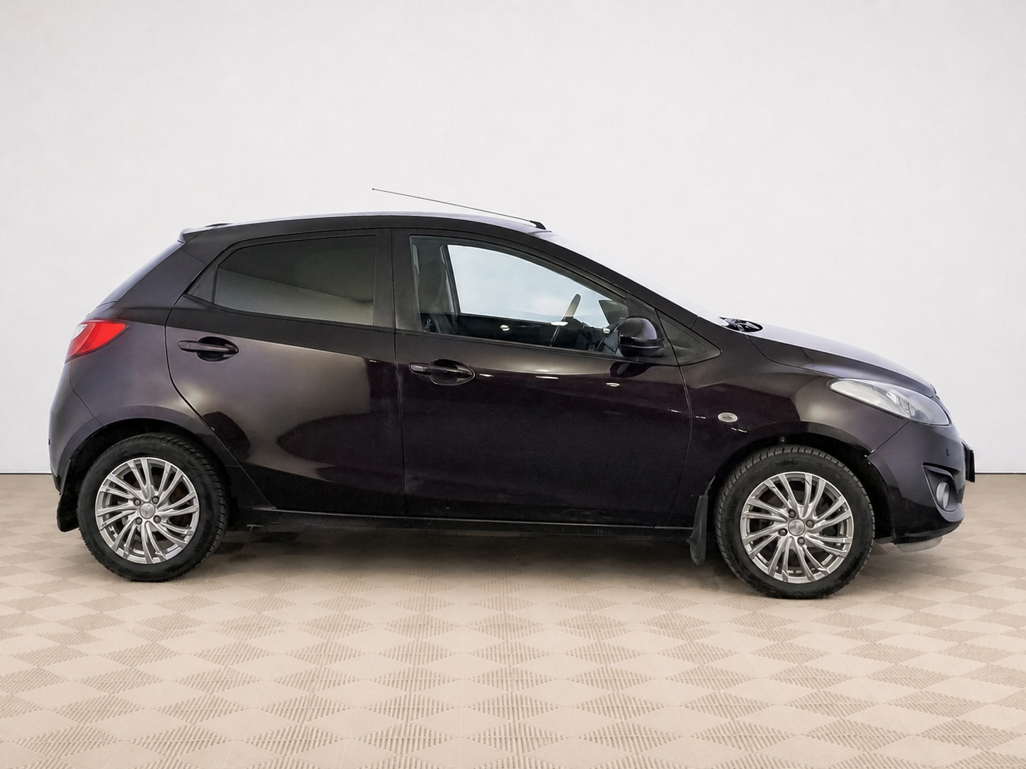 Mazda - Mazda 2 II Рестайлинг (DE2), 2012