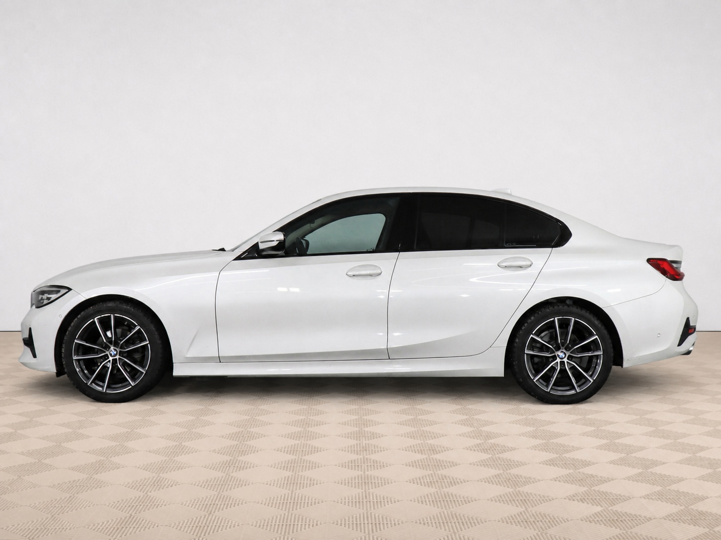 BMW - BMW 3 серии 318d VII (G2x), 2019