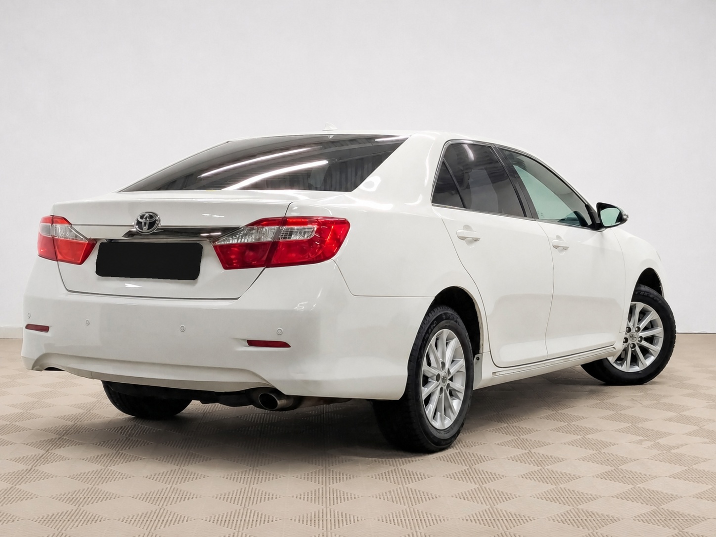 Toyota - Toyota Camry, 2014