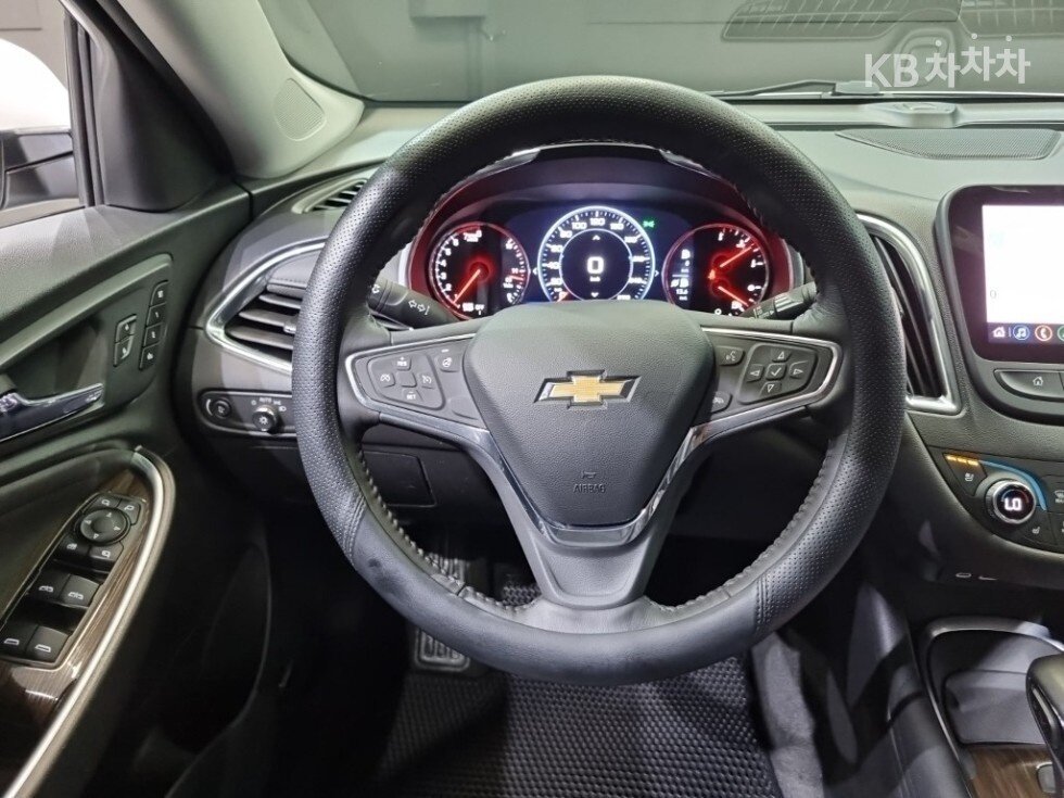 Chevrolet - Chevrolet Malibu IX Рестайлинг, 2022