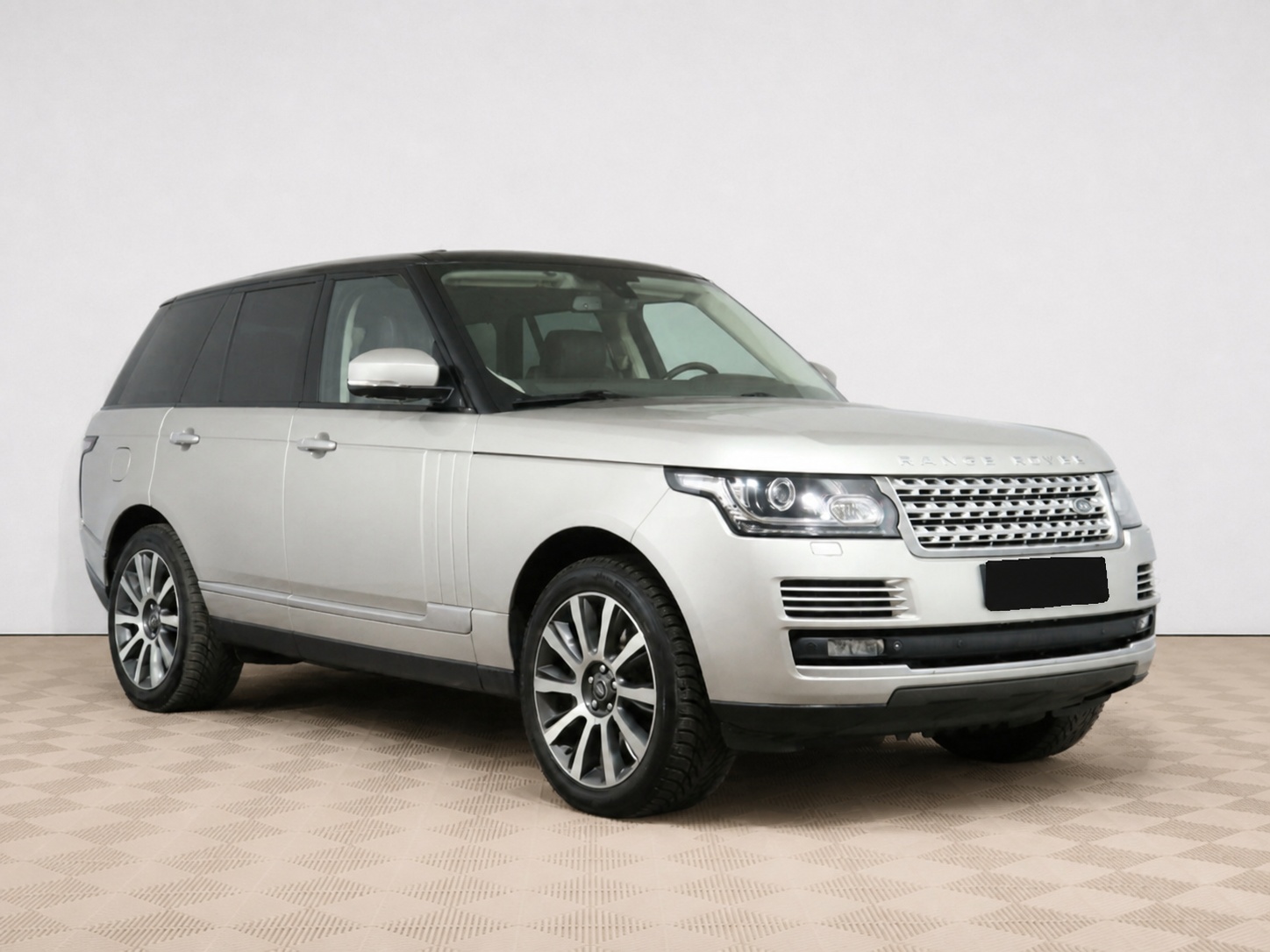 Land Rover - Land Rover Range Rover IV, 2015