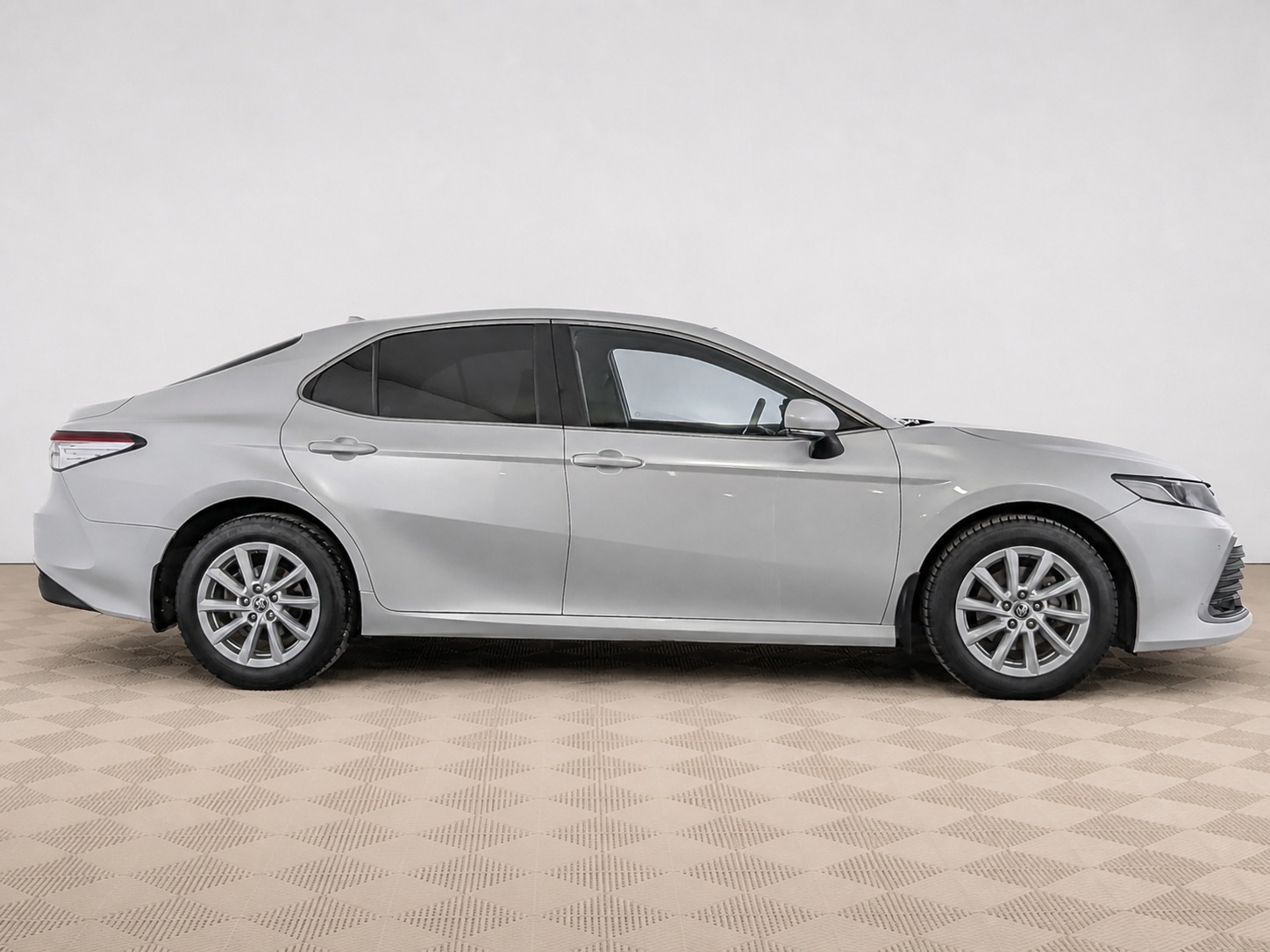 Toyota - Toyota Camry, 2021