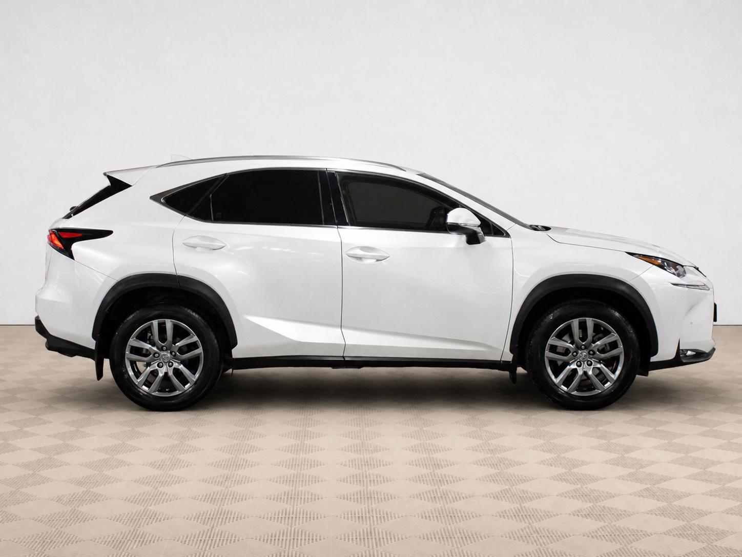 Lexus - Lexus NX 200 I, 2015