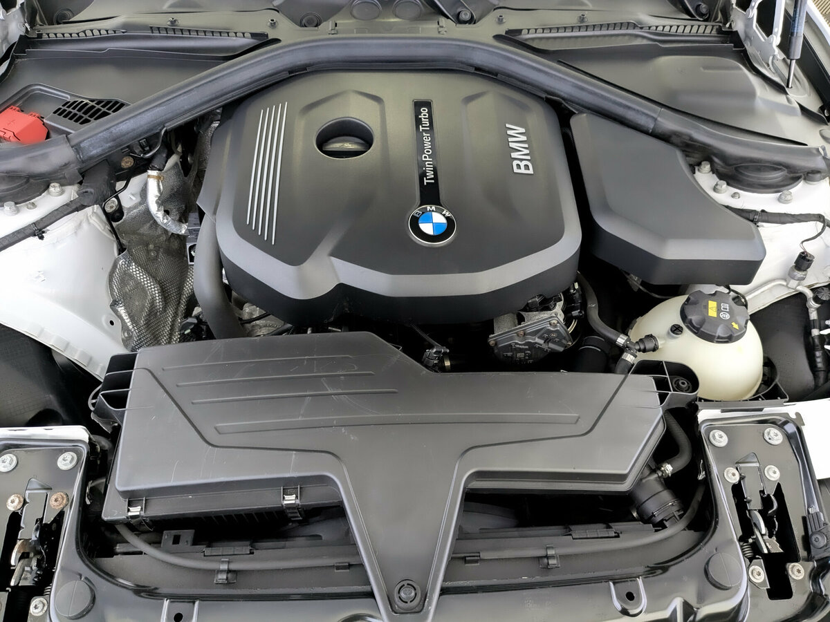 BMW - BMW 3 серии 318i VI (F3x) Рестайлинг, 2018