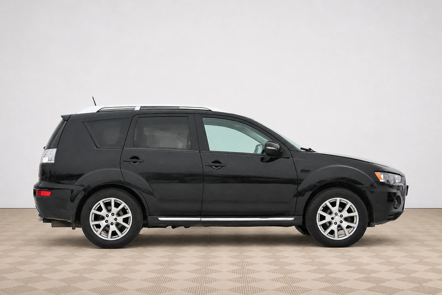 Mitsubishi - Mitsubishi Outlander II Рестайлинг, 2010 г.
