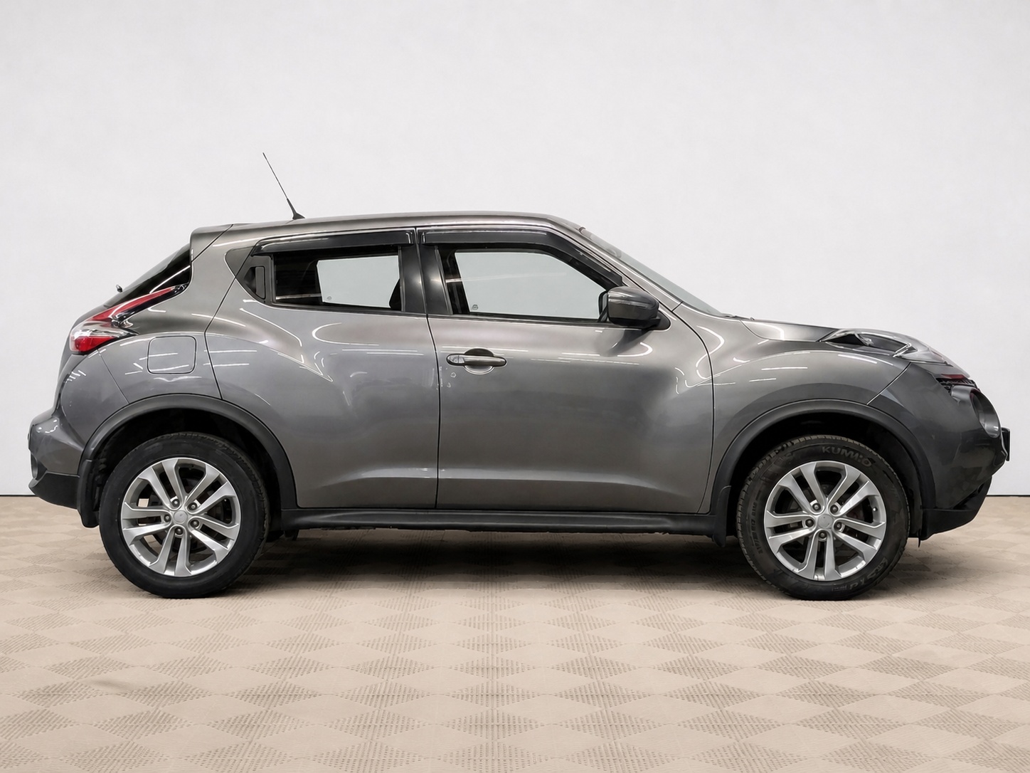 Nissan - Nissan Juke, 2015