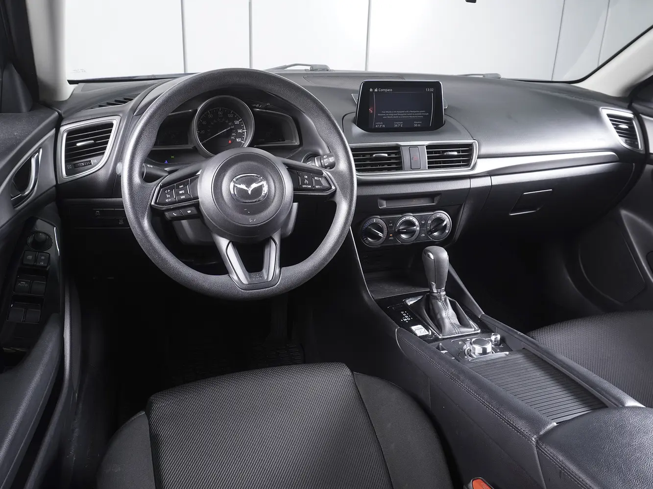 Mazda - Mazda 3 III (BM) Рестайлинг, 2017 г.